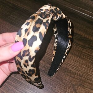 Cheetah 🐆 print headband with Knot at top